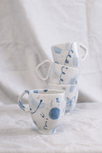 Load image into Gallery viewer, Pinched mug - blue