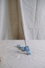 Load image into Gallery viewer, Wave incense holder