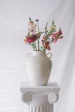 Load image into Gallery viewer, Porcelain vase