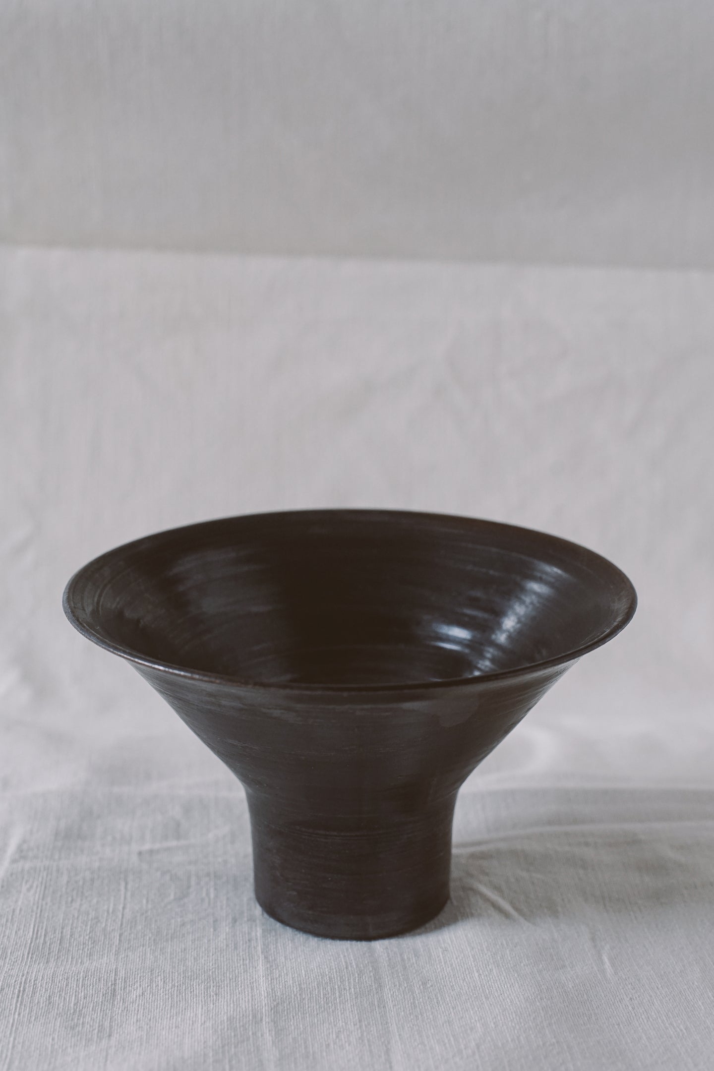 Metallic Black Display bowl