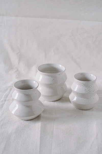 Mini vases white speckled
