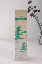 Load image into Gallery viewer, Floré Canadian Incense - Sandal-Rose Sticks