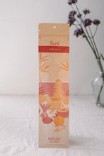 Load image into Gallery viewer, Floré Canadian Incense - Patchouli Sticks